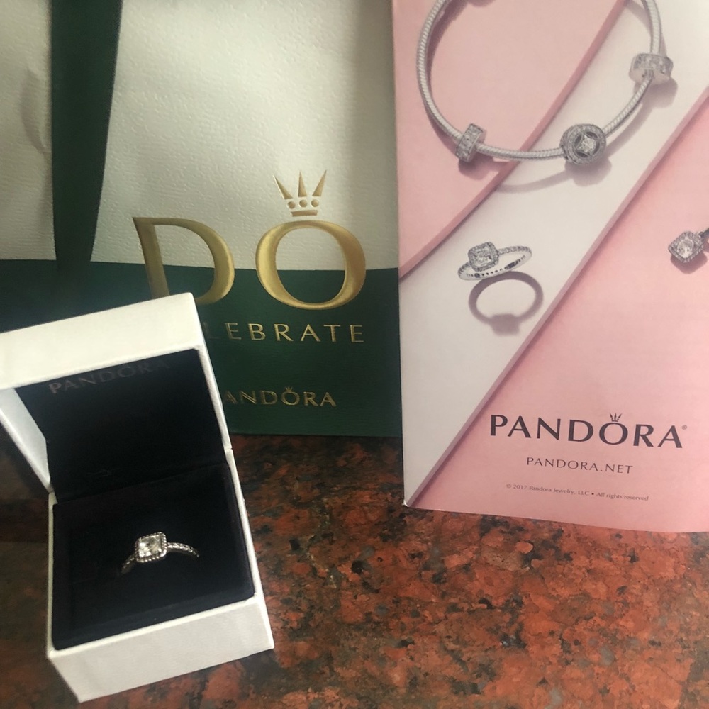 Pandora Ring